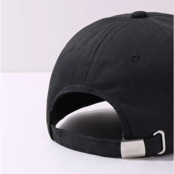 Unisex Black embroidered NY CAP - Picture 3 of 3